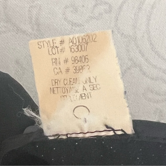 🚨Theory Basic Black Ankle Slit Work Pants with Side Zipper Size 4 - Picture 12 of 16